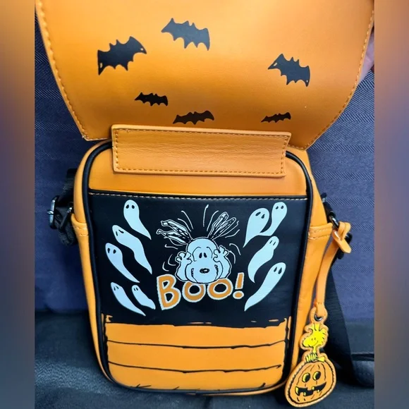 Loungefly Halloween Snoopy/Woodstock Peanuts Halloween Bag - Picture 2 of 9